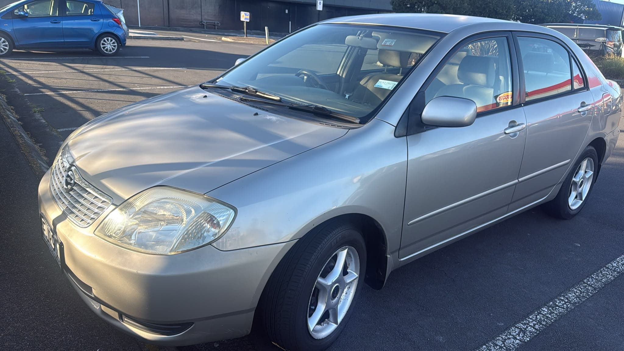 2004 Toyota COROLLA