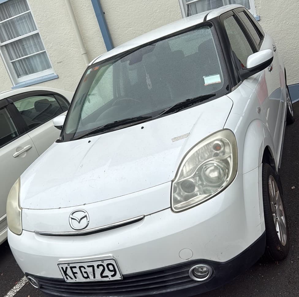 2006 Mazda VERISA — photo 1