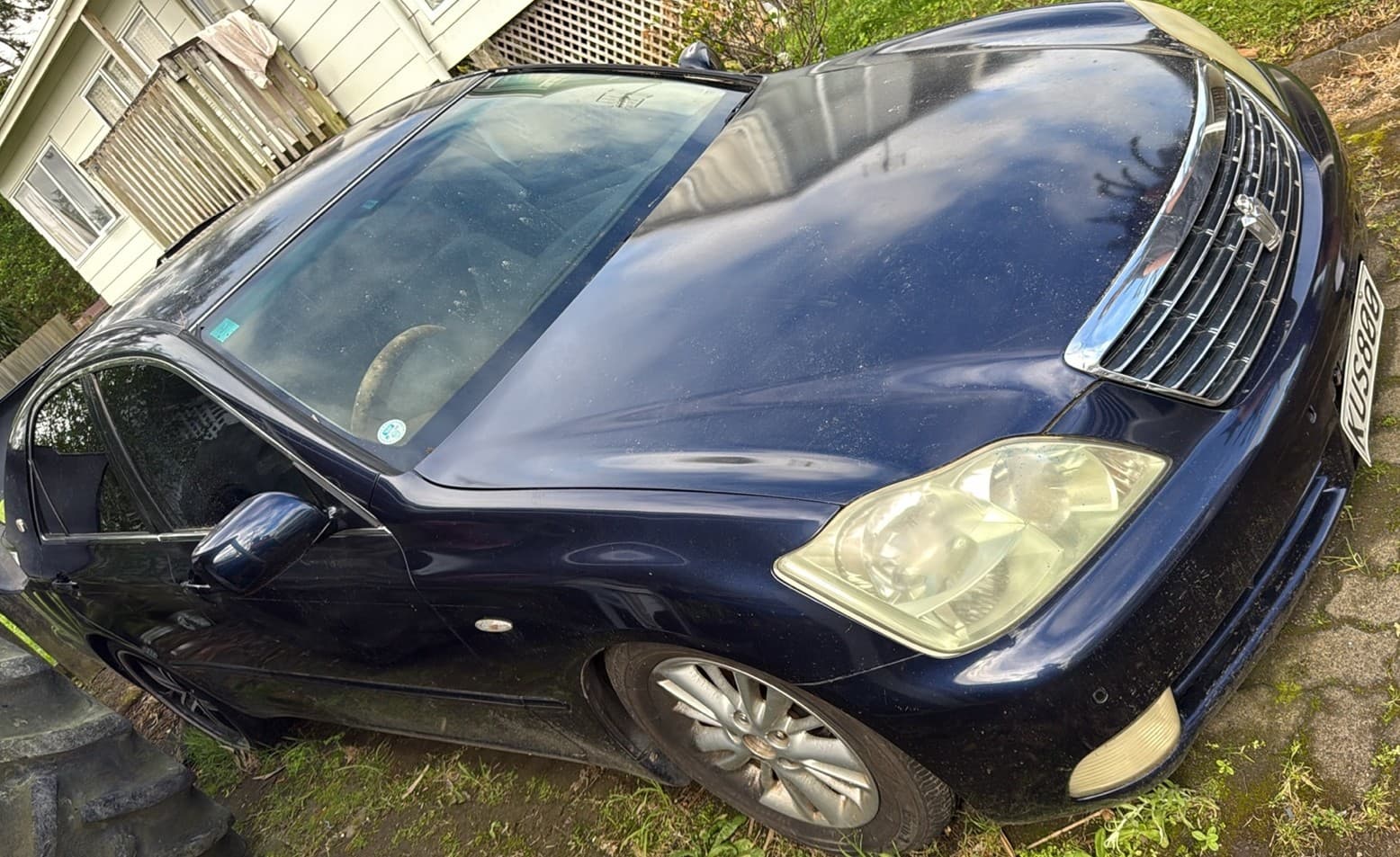 2004 Toyota CROWN — photo 1